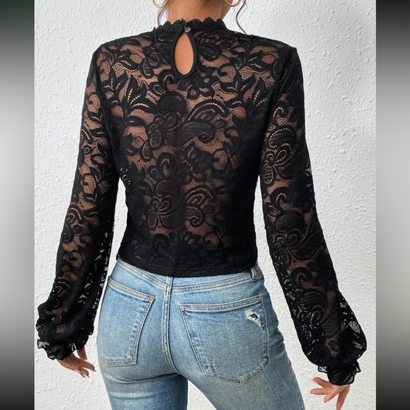 Luxe black lace lantern sleeve top - Picture 2 of 6